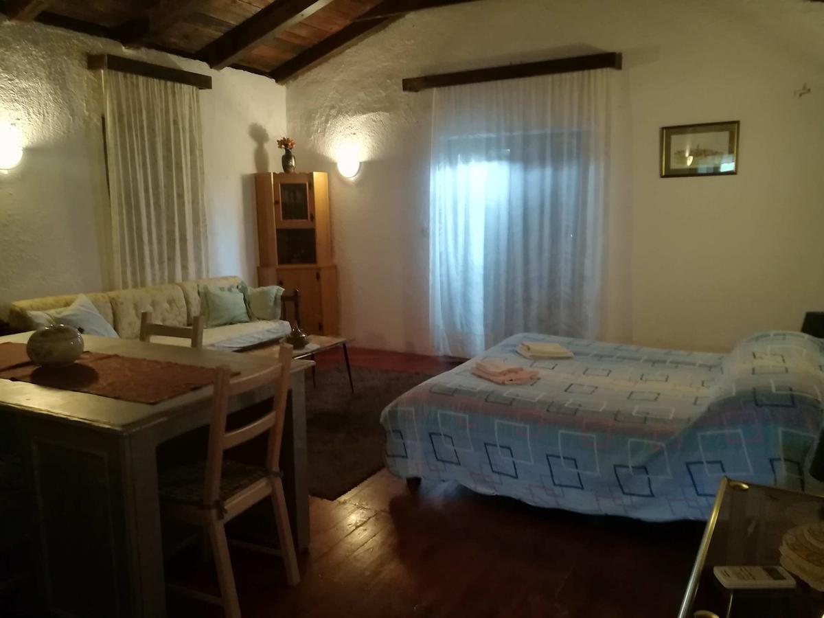 Agroturizam Toni Apartment Motovun Exterior foto